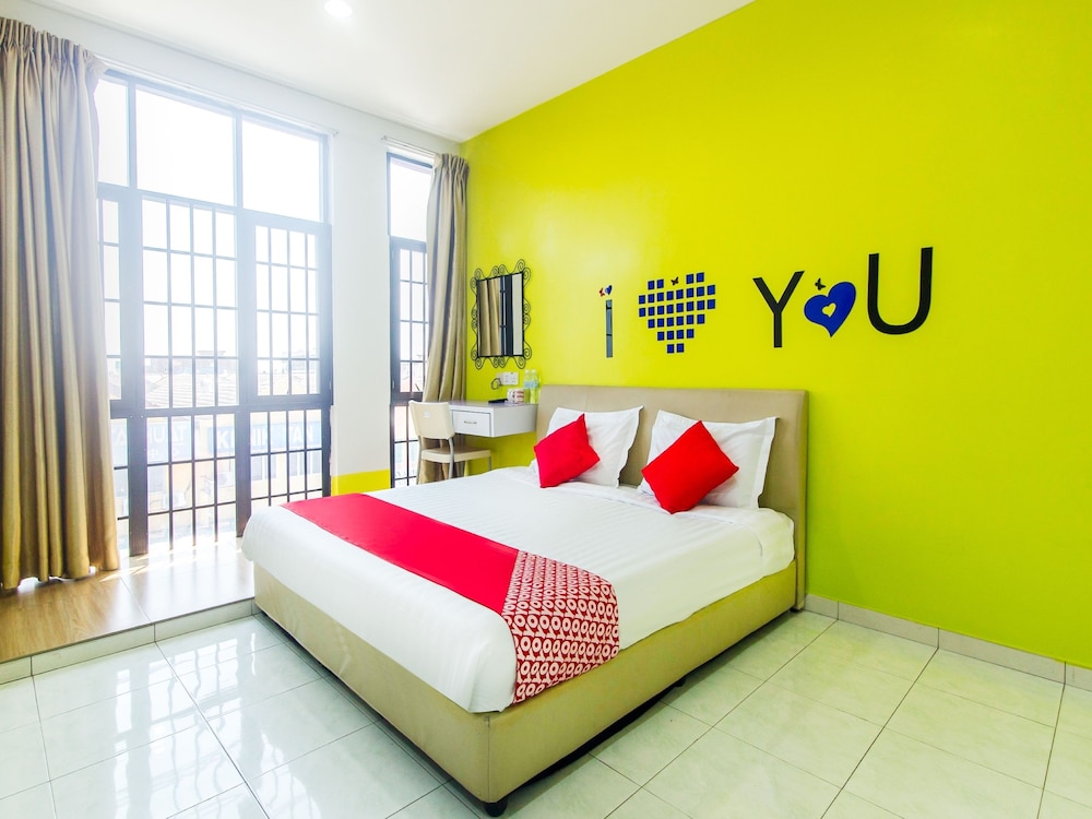 Deluxe Double Room, 1 King Bed photo 2