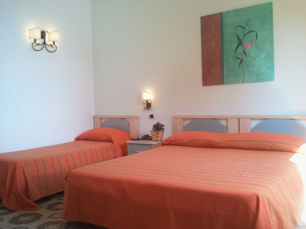 Superior Triple Room, Sea View photo 2