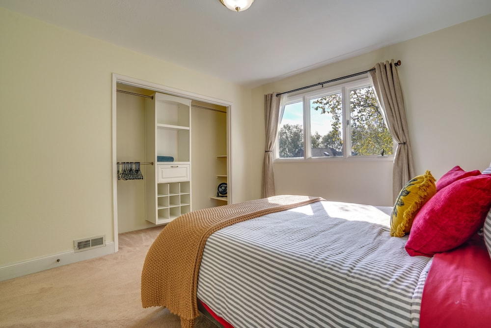 House (4 Bedrooms) photo 1