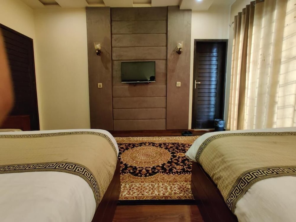 Deluxe Double Room photo 3