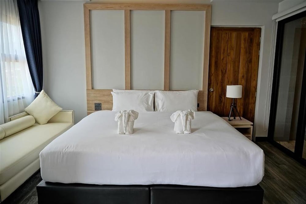 Superior Room - Photo 8