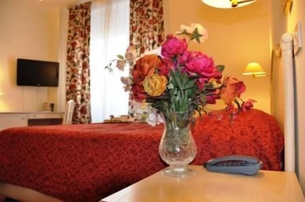 Quadruple Room photo 2