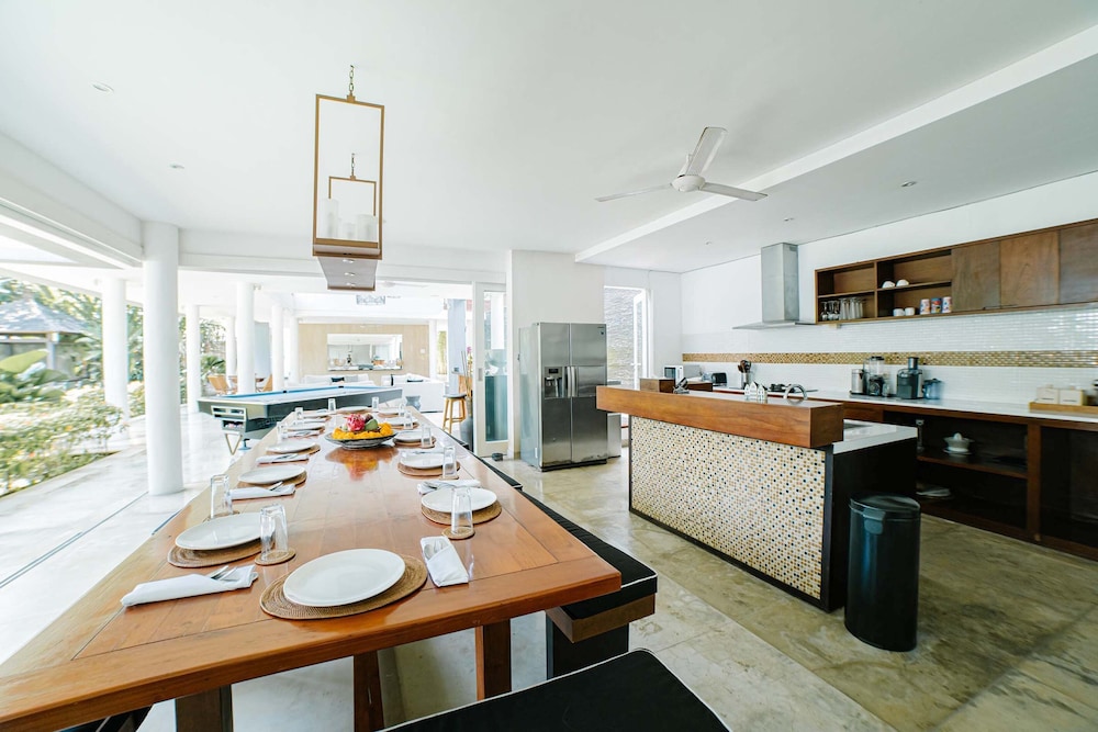 Deluxe Villa, 3 Bedrooms, Ensuite, Pool View photo 2