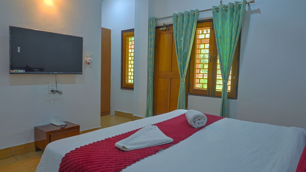 Luxury Villa, Mountain View photo 3