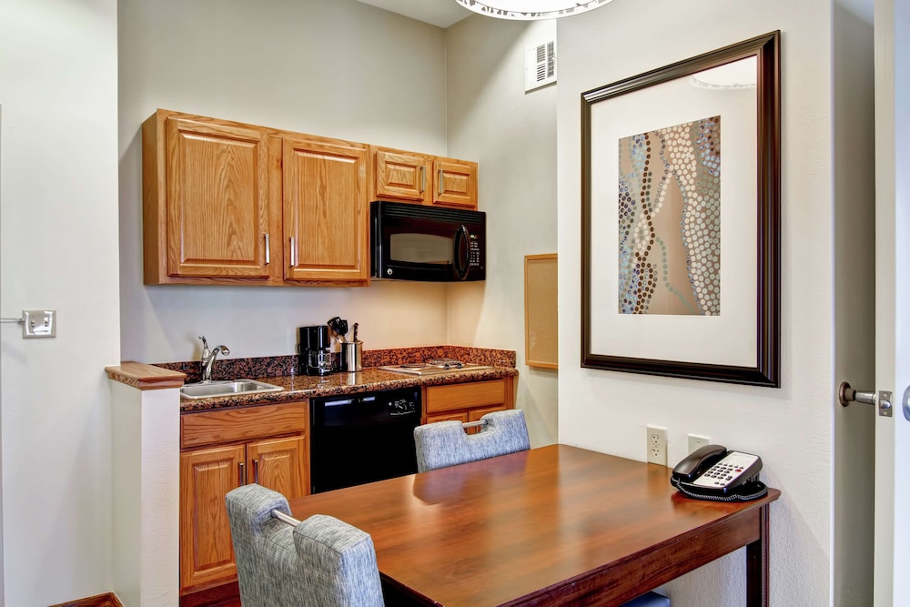 ADA Accessible, Suite, Accessible, Non Smoking - Photo 8