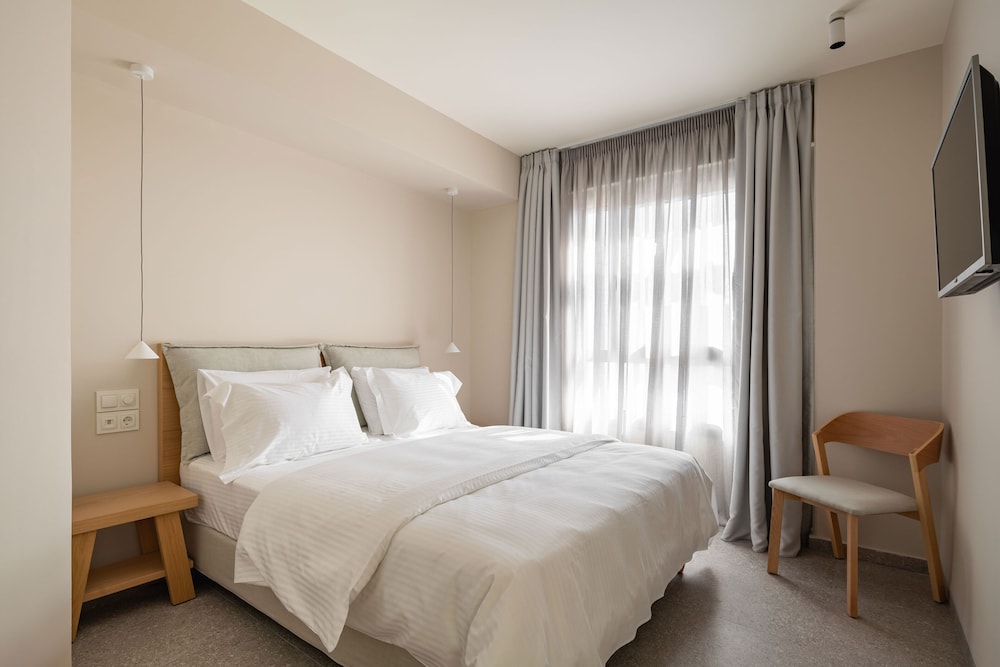 One Bedroom Apartment U