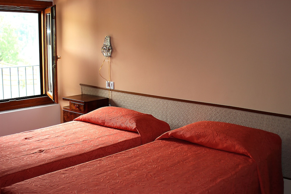 Comfort Apartment, 2 Bedrooms, Mezzanine (Apt 4) photo 3