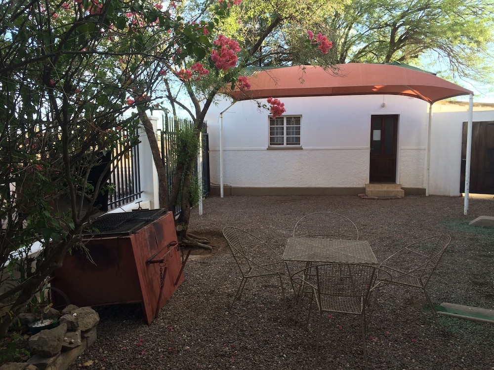 Self-catering Chalet (3) photo 2