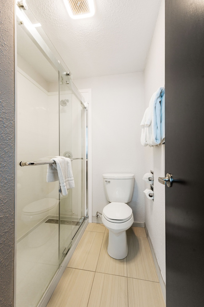 Suite, 1 Queen Bed with Sofa bed, Non Smoking (Efficiency, Upgrade) - Photo 10