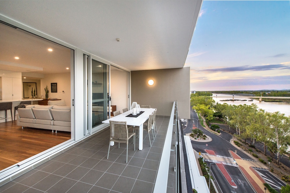 Three Bedroom Apartment, River View photo 2