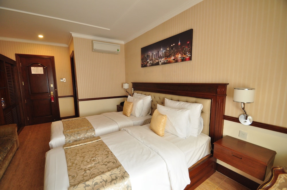 Deluxe Twin Room photo 2