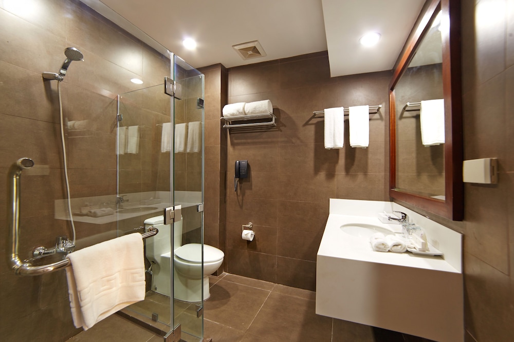 Mabuhay Suite Room - Photo 8