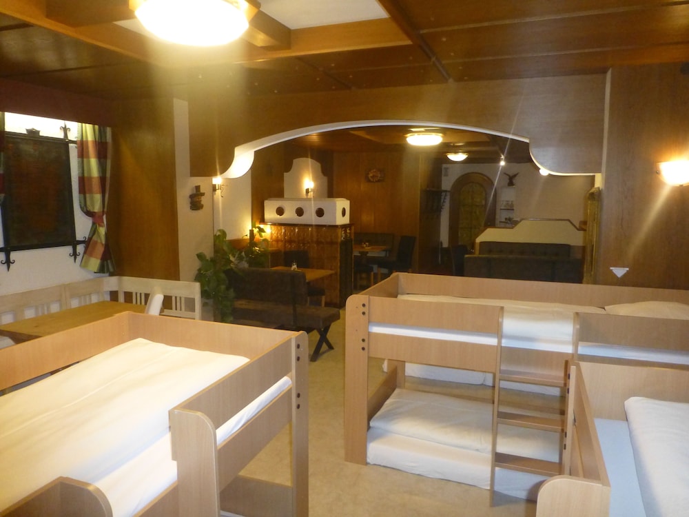 Junior Shared Dormitory, Multiple Beds photo 2