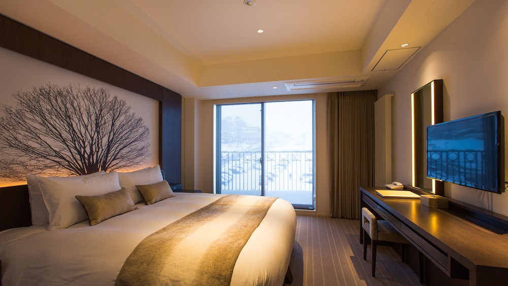 Grand Deluxe Suite - Hirafu View photo 2
