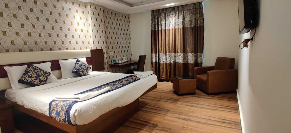 Executive Room - Photo 3