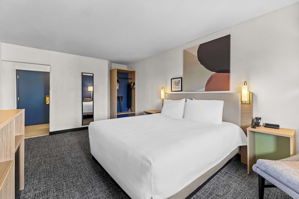 Room, 1 King Bed - Photo 1