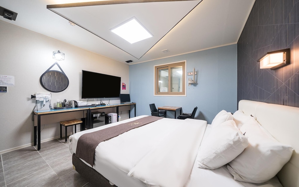 Room (Premium(spa whirlpool-no smoking & 75) - Photo 1