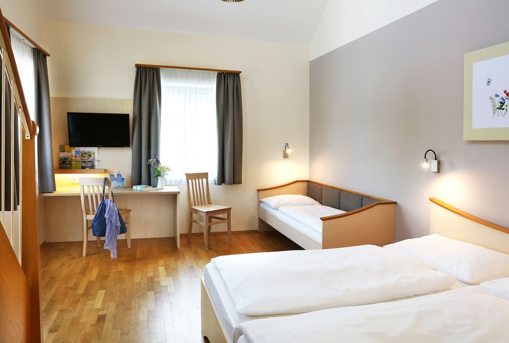 Comfort Quadruple Room