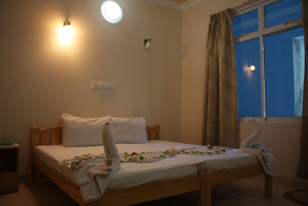 Standard Double Or Twin Room photo 3