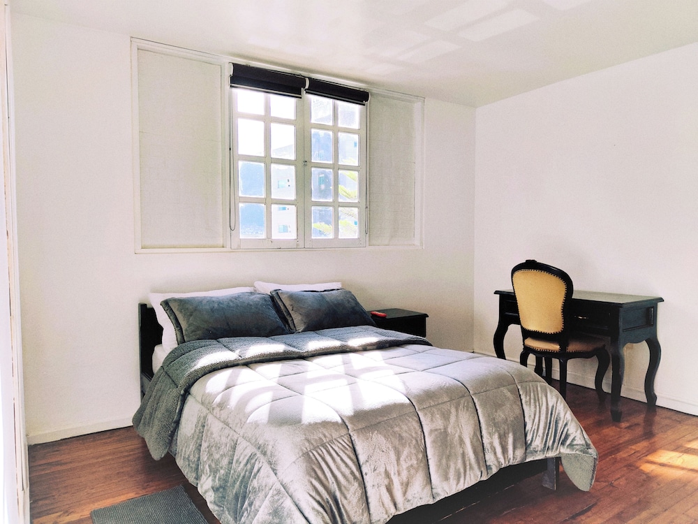 Economy Single Room, 1 Bedroom, Ensuite photo 2