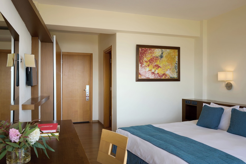 Double or Twin Room, City View photo 2
