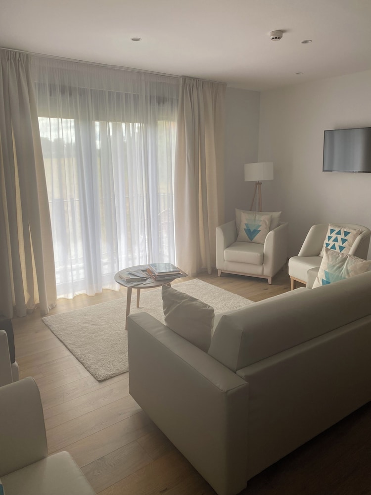 Luxury Apartment, Balcony, Garden View photo 2