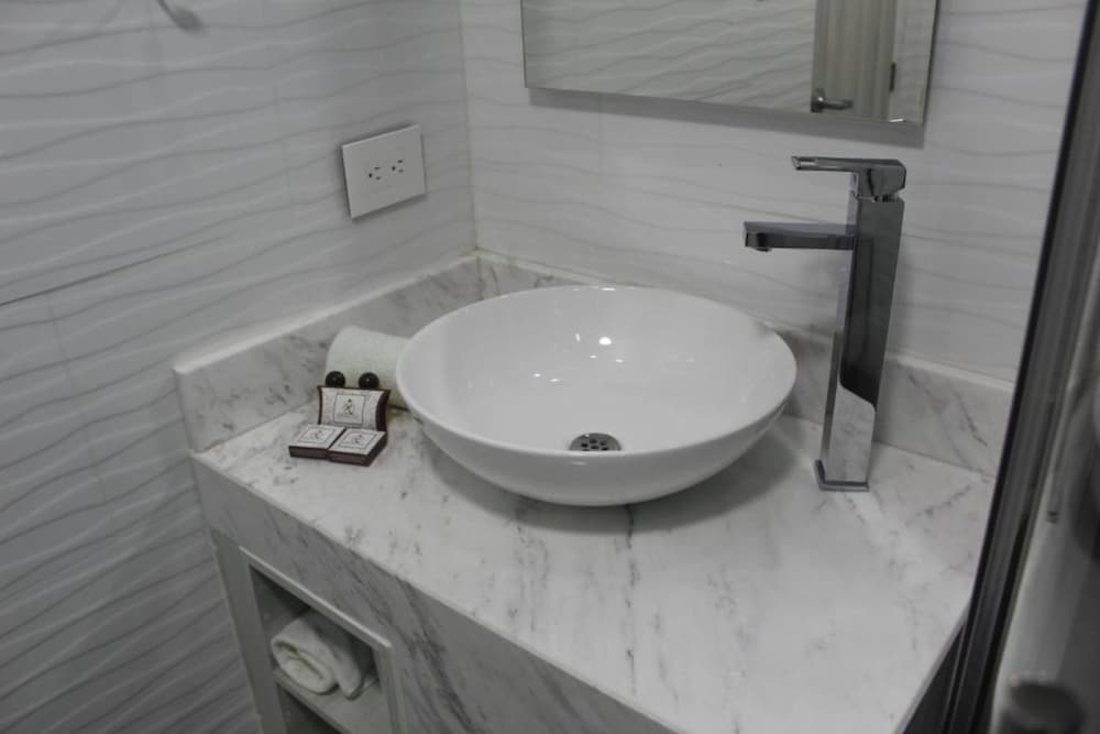 Superior Room, 1 King Bed, Balcony - Photo 4