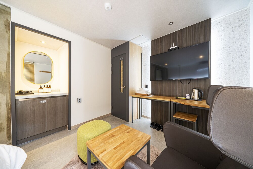 Standard Room - Photo 7