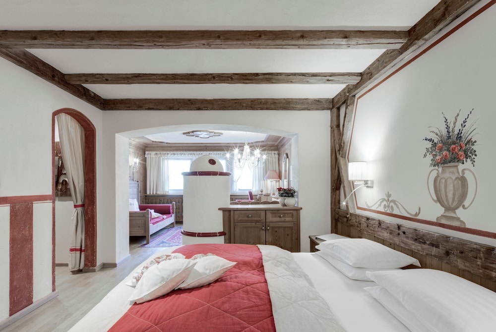 Double Room (Romantik Dolomites)