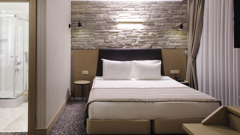Deluxe Double Room, Terrace, River View