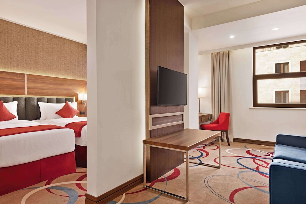 Junior Suite (2 Single Beds) photo 1