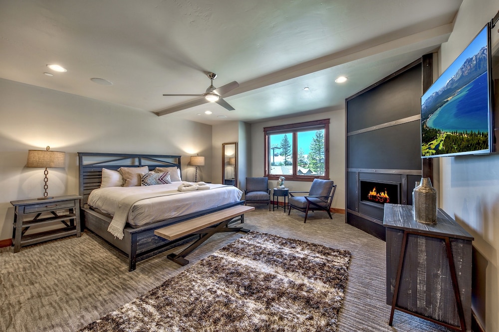 Townhome, 5 Bedrooms