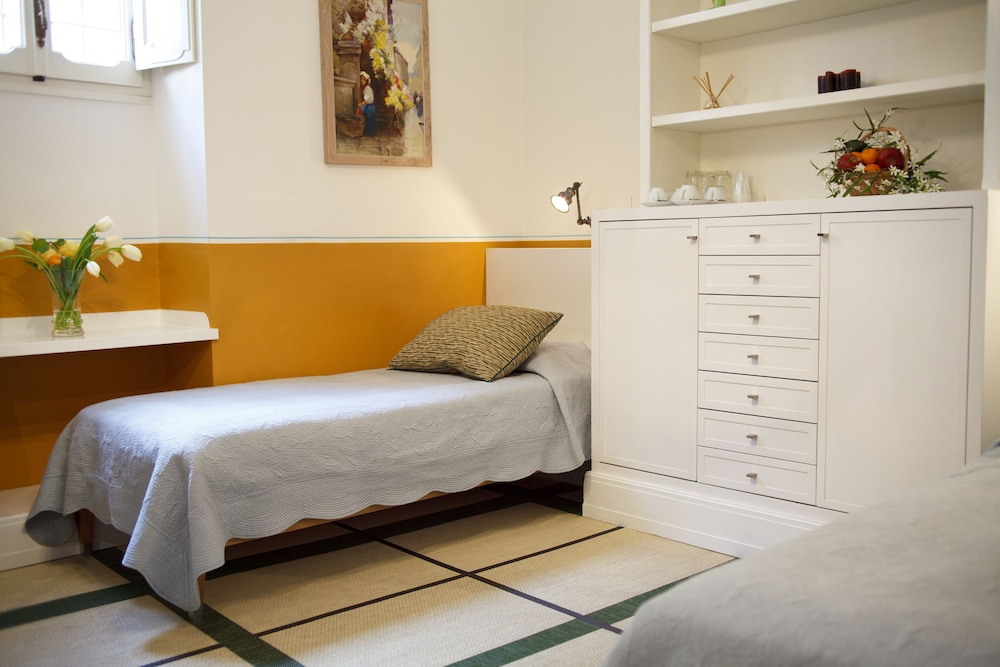 DELUXE DOUBLE OR TWIN ROOM (suite Spagna) photo 2