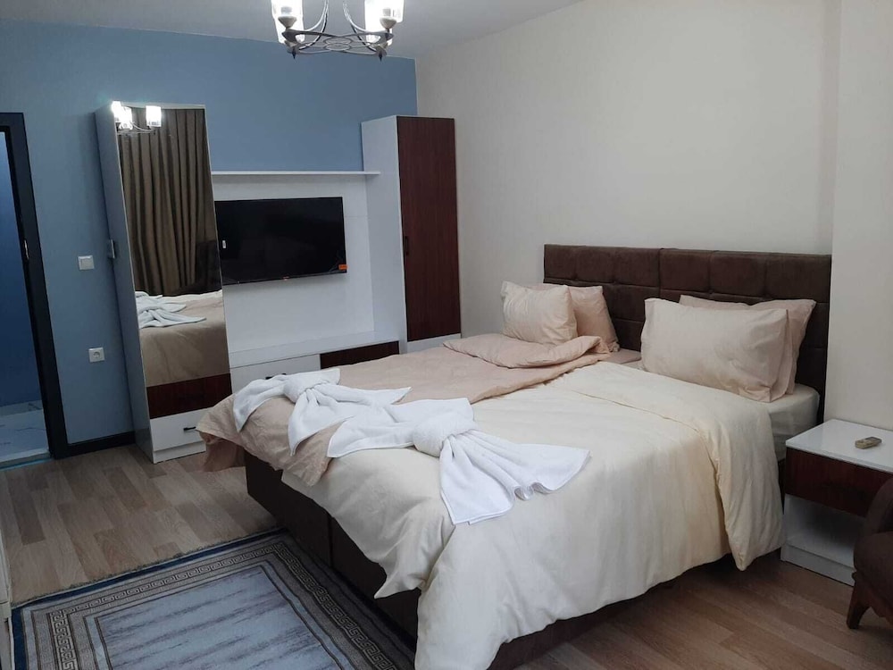Deluxe Studio, 1 Bedroom, Courtyard View photo 1