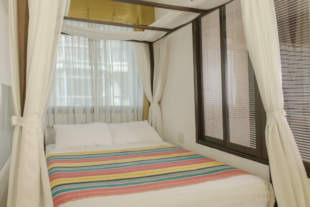 Deluxe Double Room, Bathtub photo 2