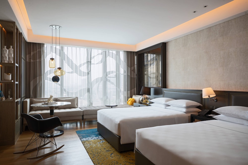 Room, 2 Double Beds, City View