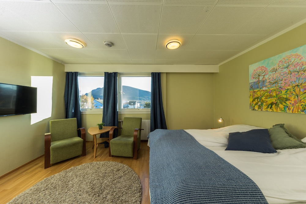 Standard Twin Room, Non Smoking photo 2