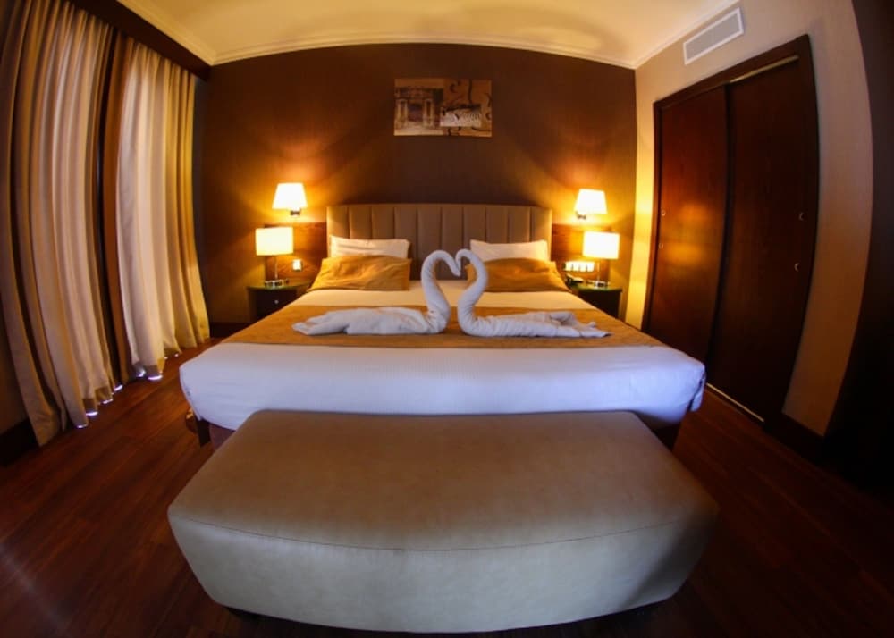 Executive Suite photo 1