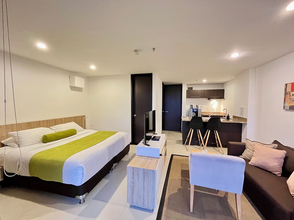 Luxury Studio Suite photo 1