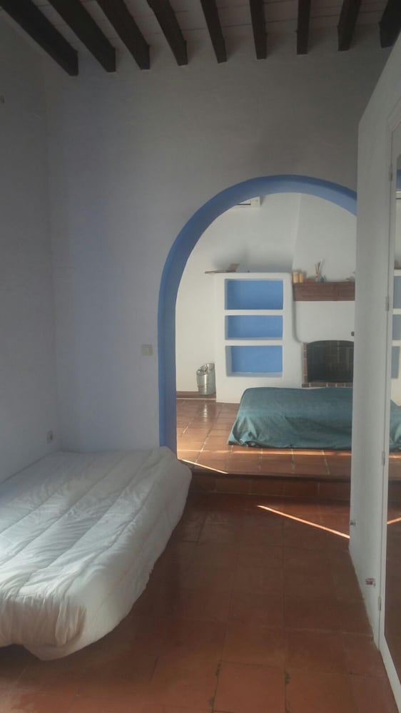 Deluxe Double Room, 1 Bedroom, Courtyard View (Málaga, cama supletoria) photo 3