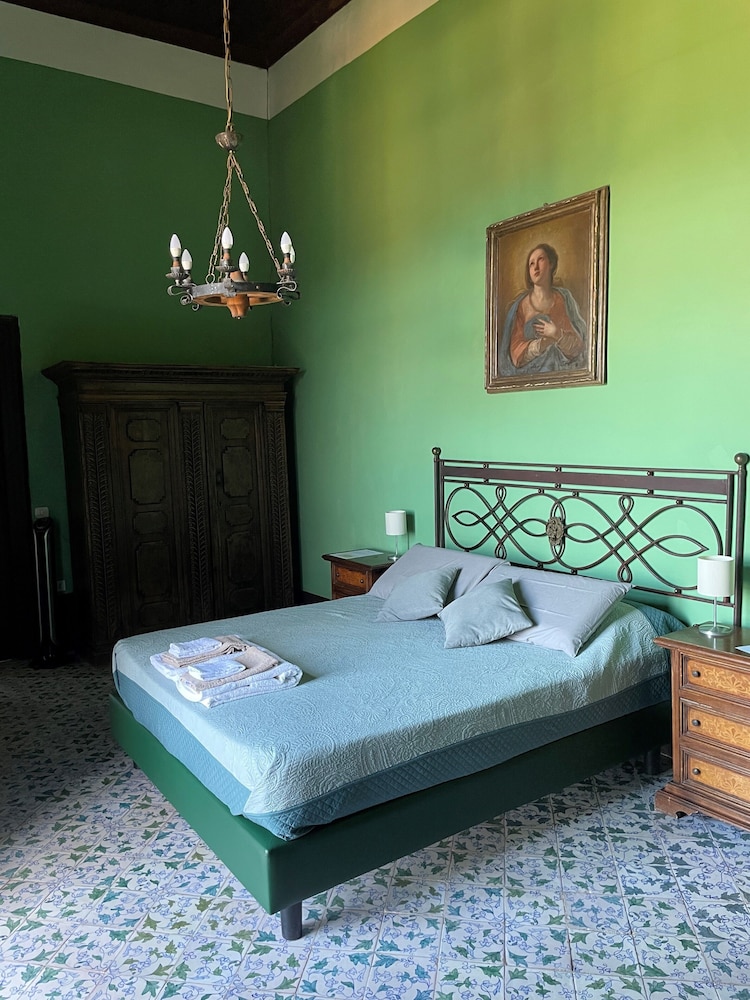 Deluxe Quadruple Room, Balcony, Sea View photo 2