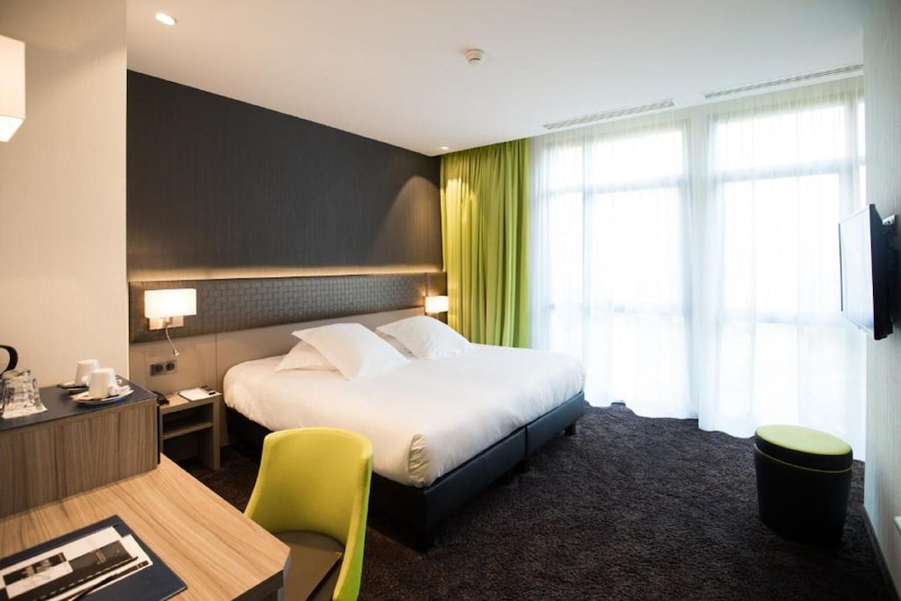Superior Twin Room (Flâneuse)