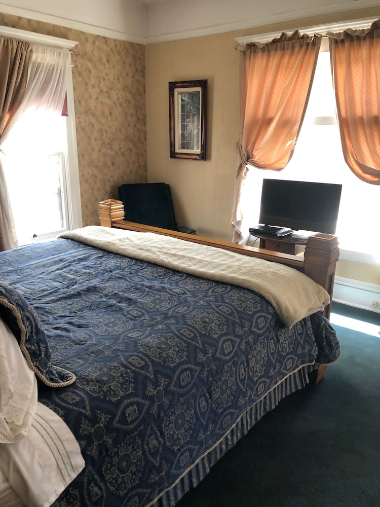 Luxury Suite, 1 King Bed photo 2