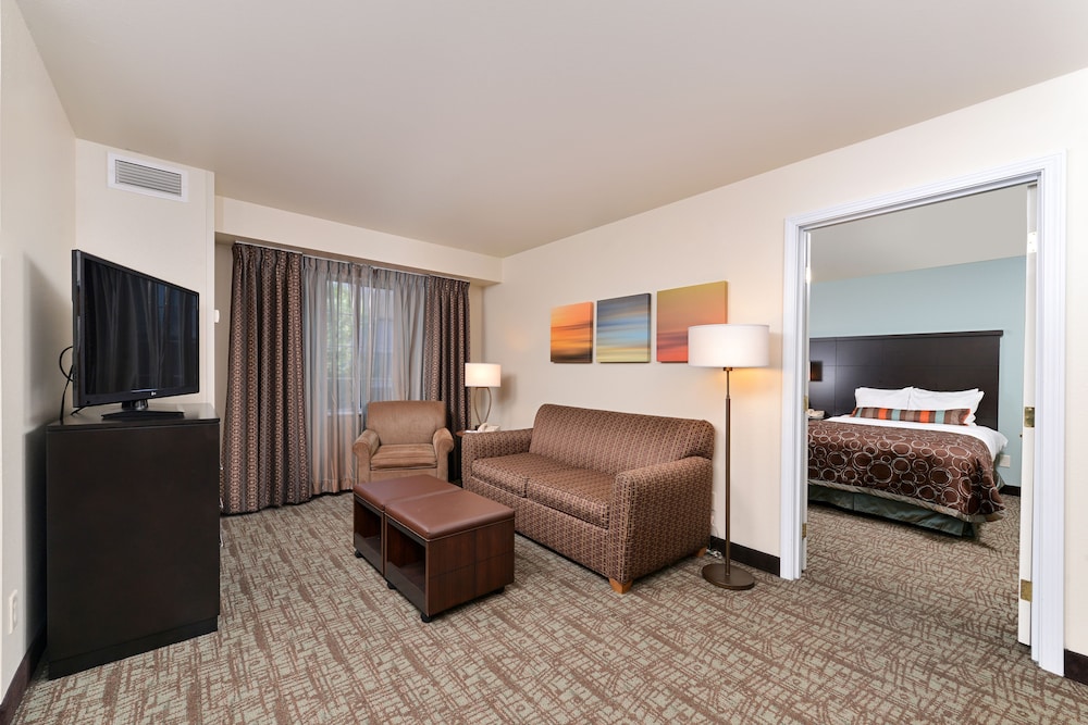 Suite, 1 Bedroom, Kitchen (2 Double Beds) - Photo 4
