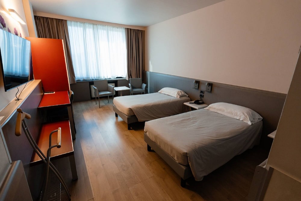Triple Room, 3 Twin Beds