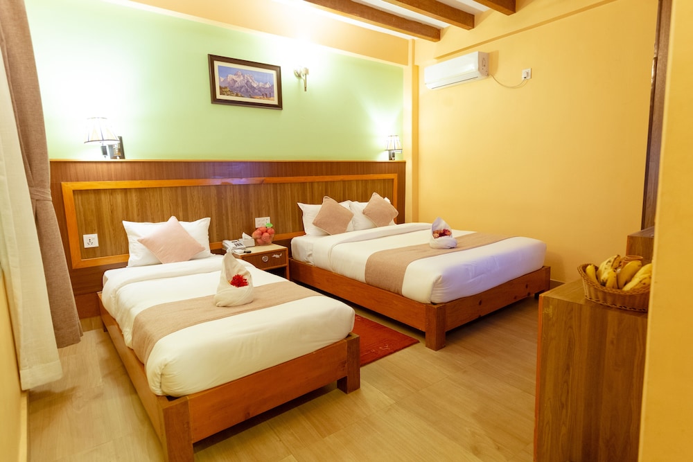 Deluxe Twin Room - Photo 12