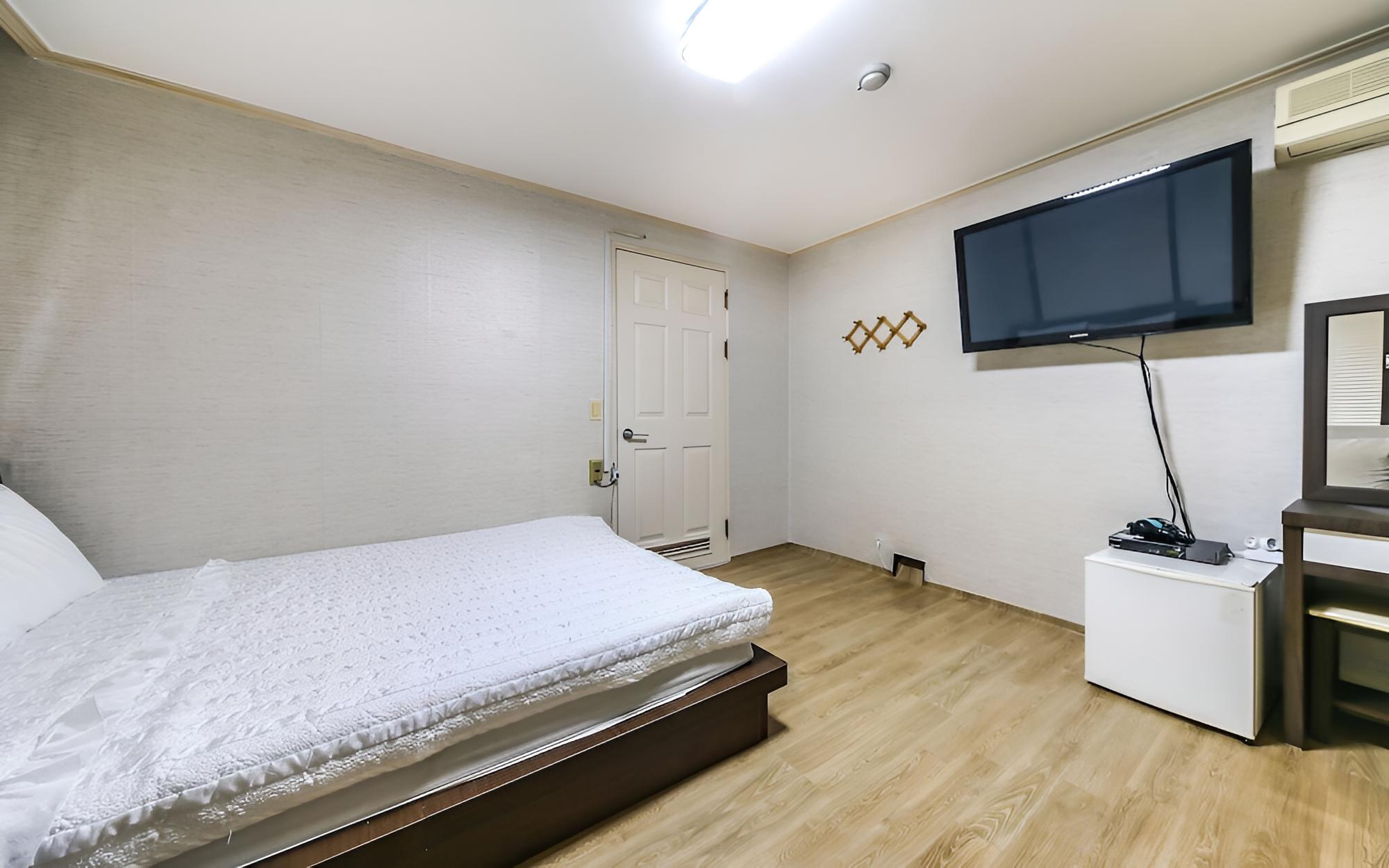 Room (Ocean View) - Photo 4
