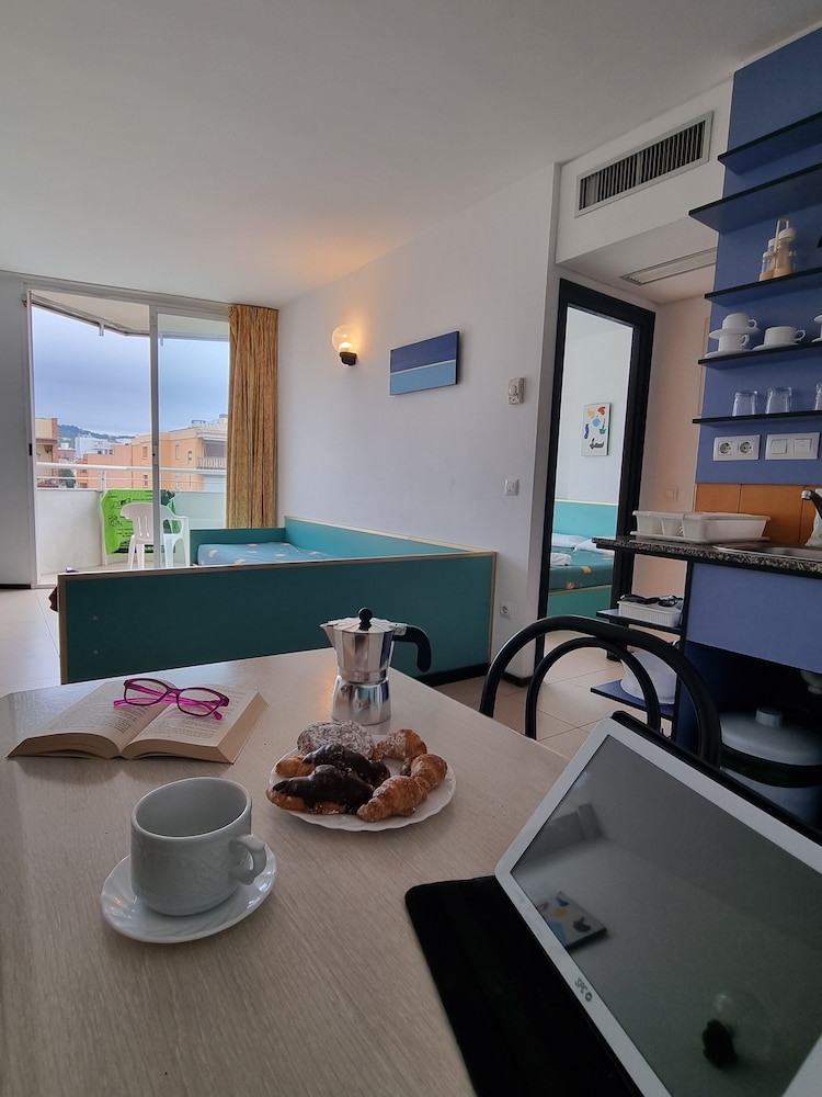 Apartamento Básico, 1 Dormitorio, Balcón