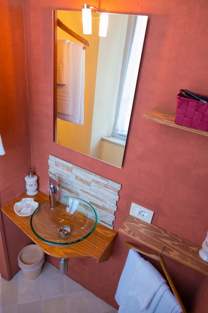 Premium Double Room, 1 Queen Bed, Garden View photo 2