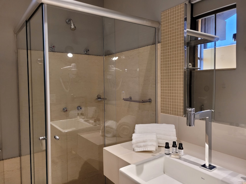 Comfort Suite photo 3